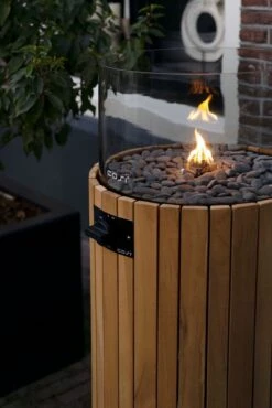 COSISCOOP Pillar L Round Teak 9 COSISCOOP Pillar L Round Teak -Coppelmans Verkoop cosi fires cosiscoop pillar l teak 667x1000 620e42332484d l