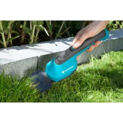 GARDENA Accu Gras- En Buxusschaar Set Accucut Li 9 GARDENA Accu Gras- En Buxusschaar Set Accucut Li -Coppelmans Verkoop gardena accu gras en buxusschaar set accucut li 1619704816 1 l