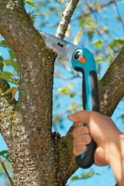 GARDENA Snoeizaag Inklapbaar 200 P 9 GARDENA Snoeizaag Inklapbaar 200 P -Coppelmans Verkoop gardena snoeizaag inklapbaar 200 p 1000x1500 640af7ffaf8b6 l